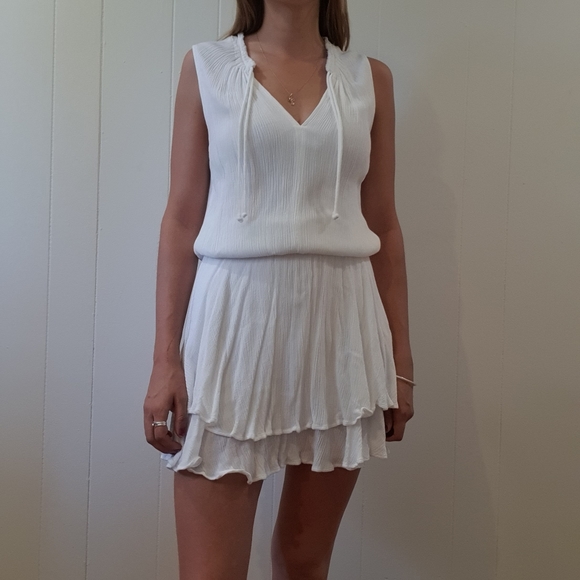 SOLD - Camilla and Marc White mini dress - Picture 2 of 6
